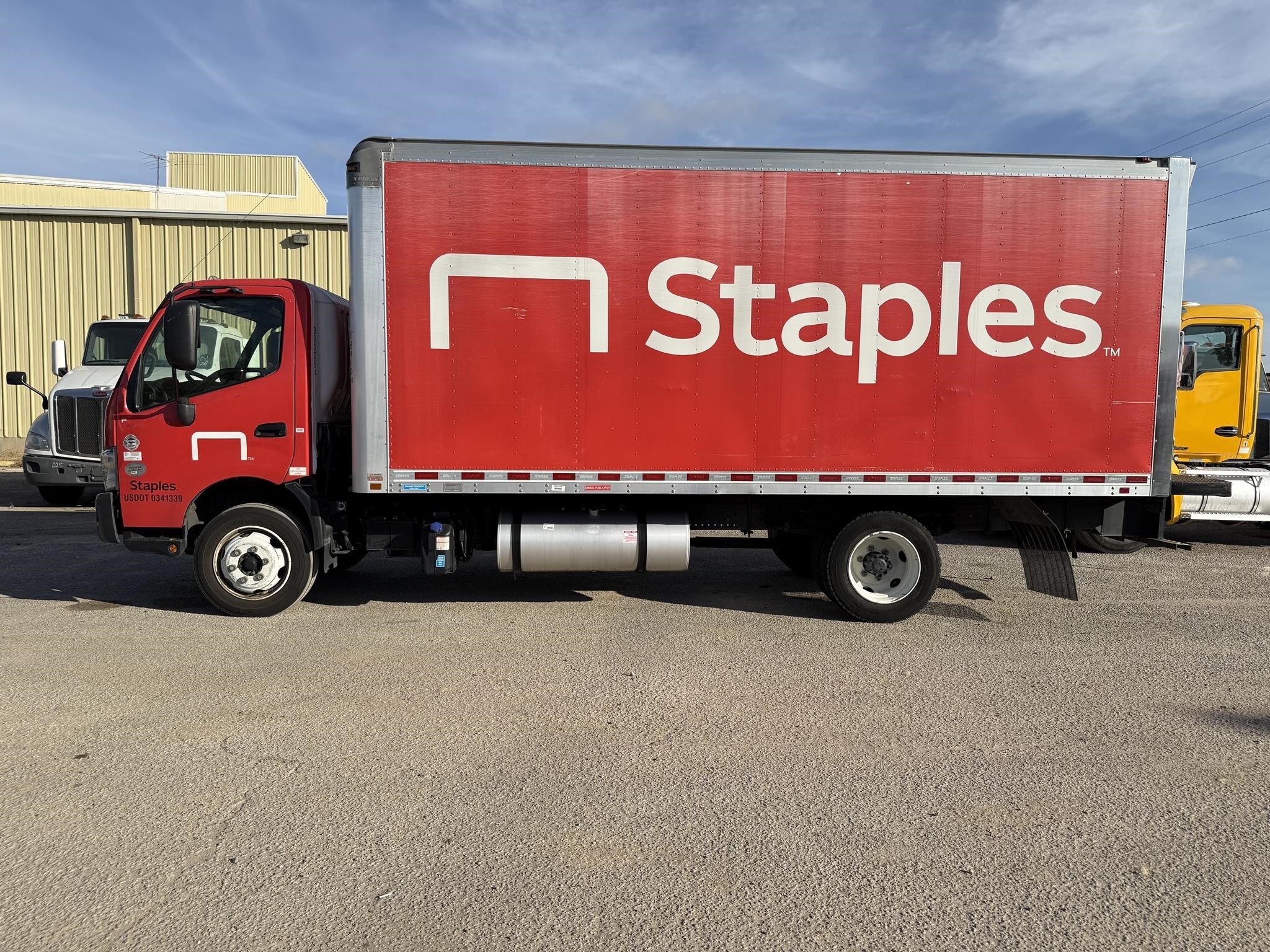 2018 Hino 195 Box Trucks/Trailer