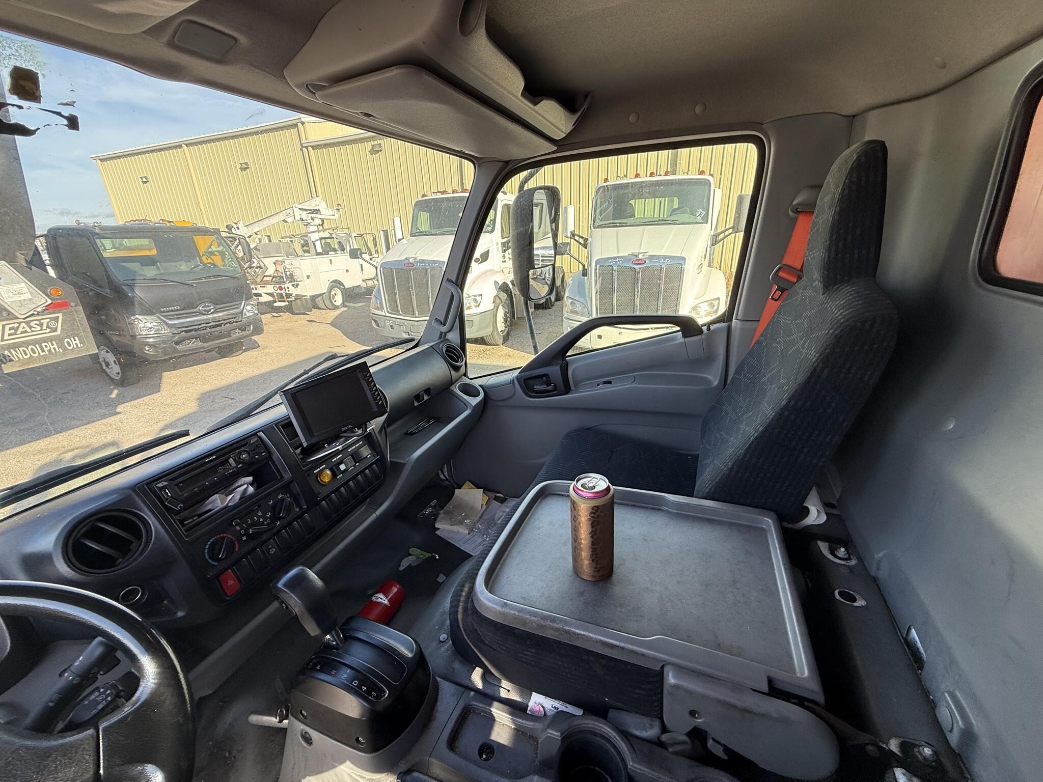 2018 Hino 195 Box Trucks/Trailer