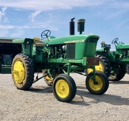 1965 John Deere 4020H Tractor