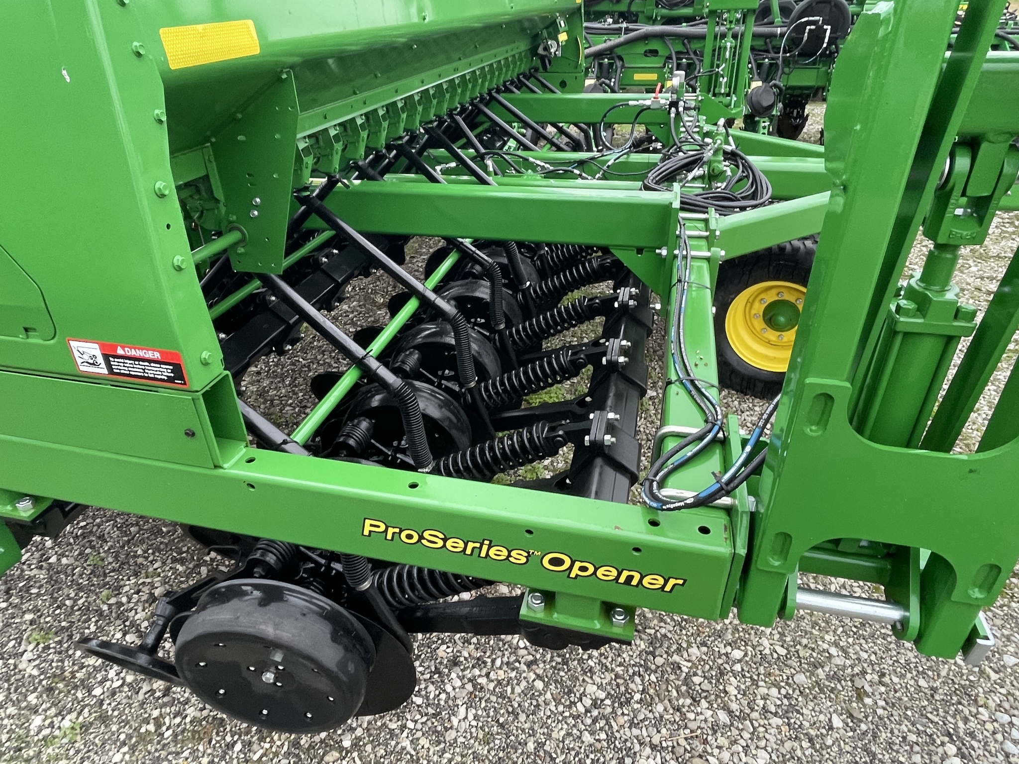 2024 John Deere 1590 Drill