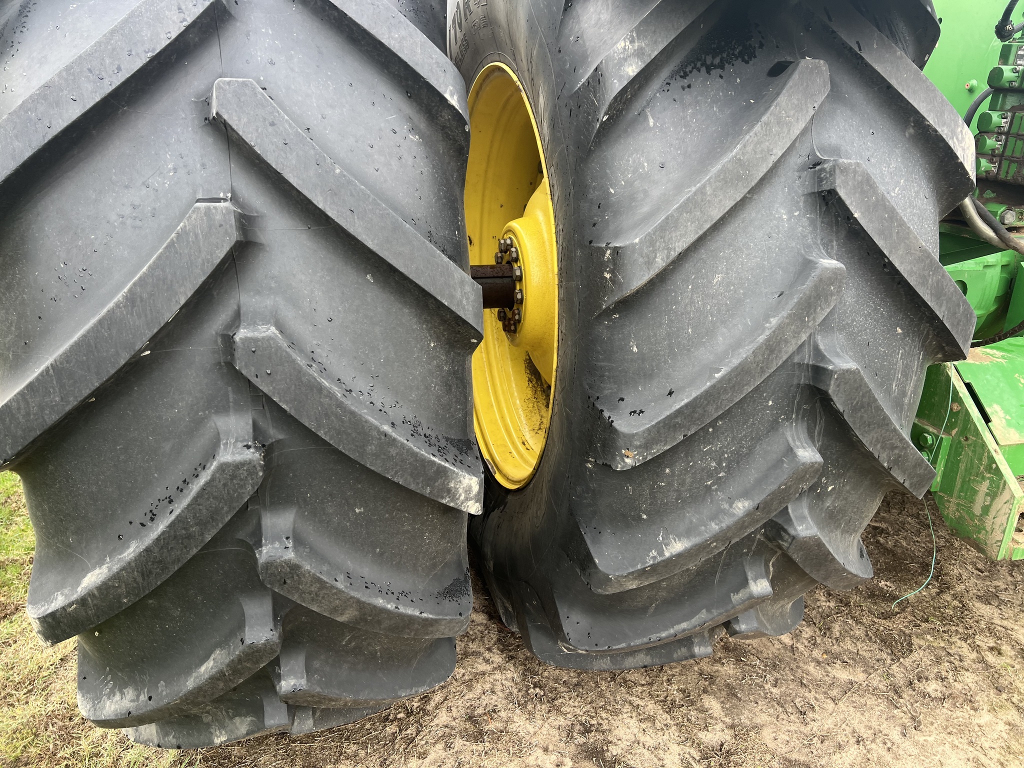 2013 John Deere 9460R Tractor