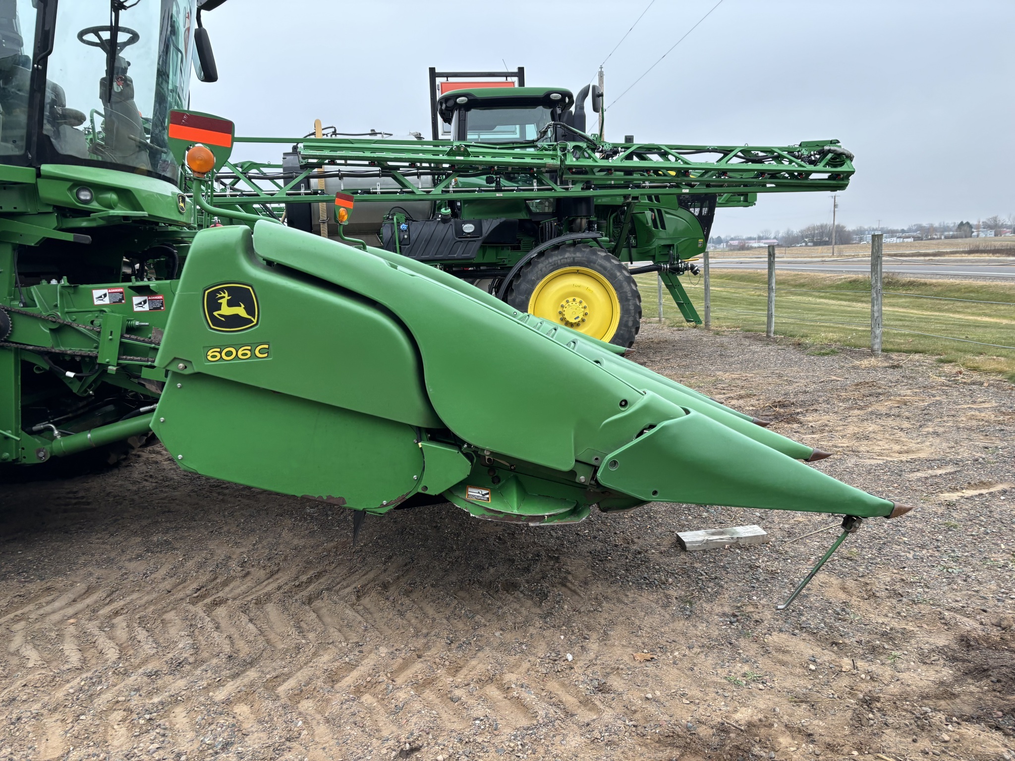 2012 John Deere 606C Corn Head