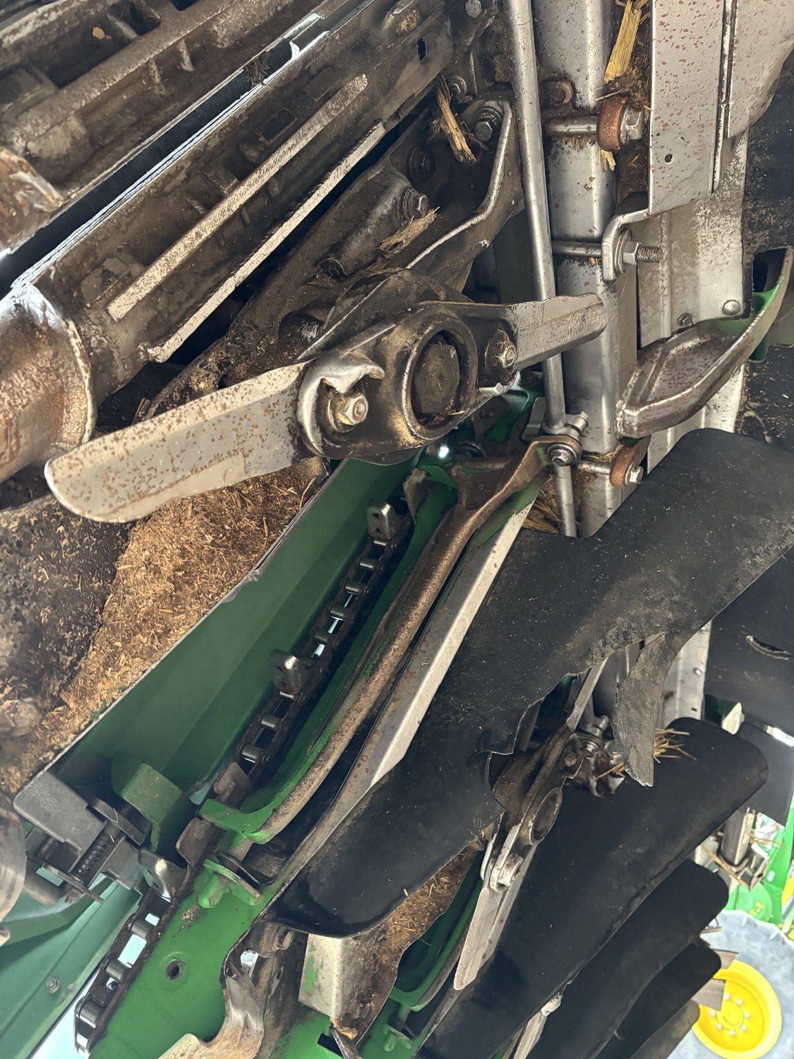 2012 John Deere 606C Corn Head