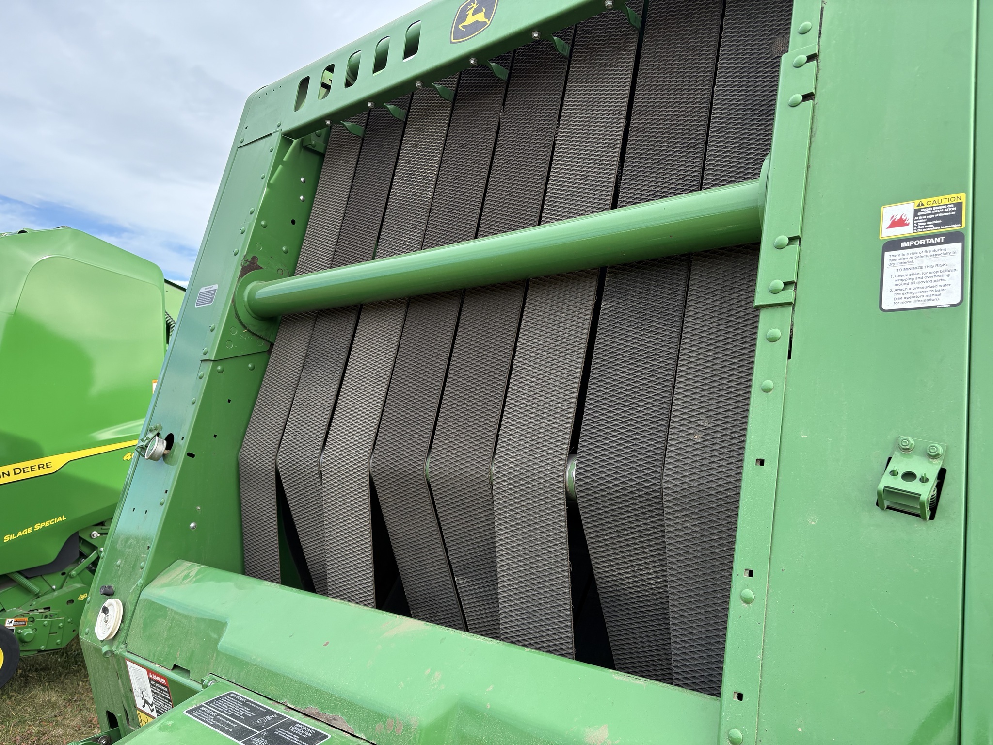 2022 John Deere 560R Round Baler