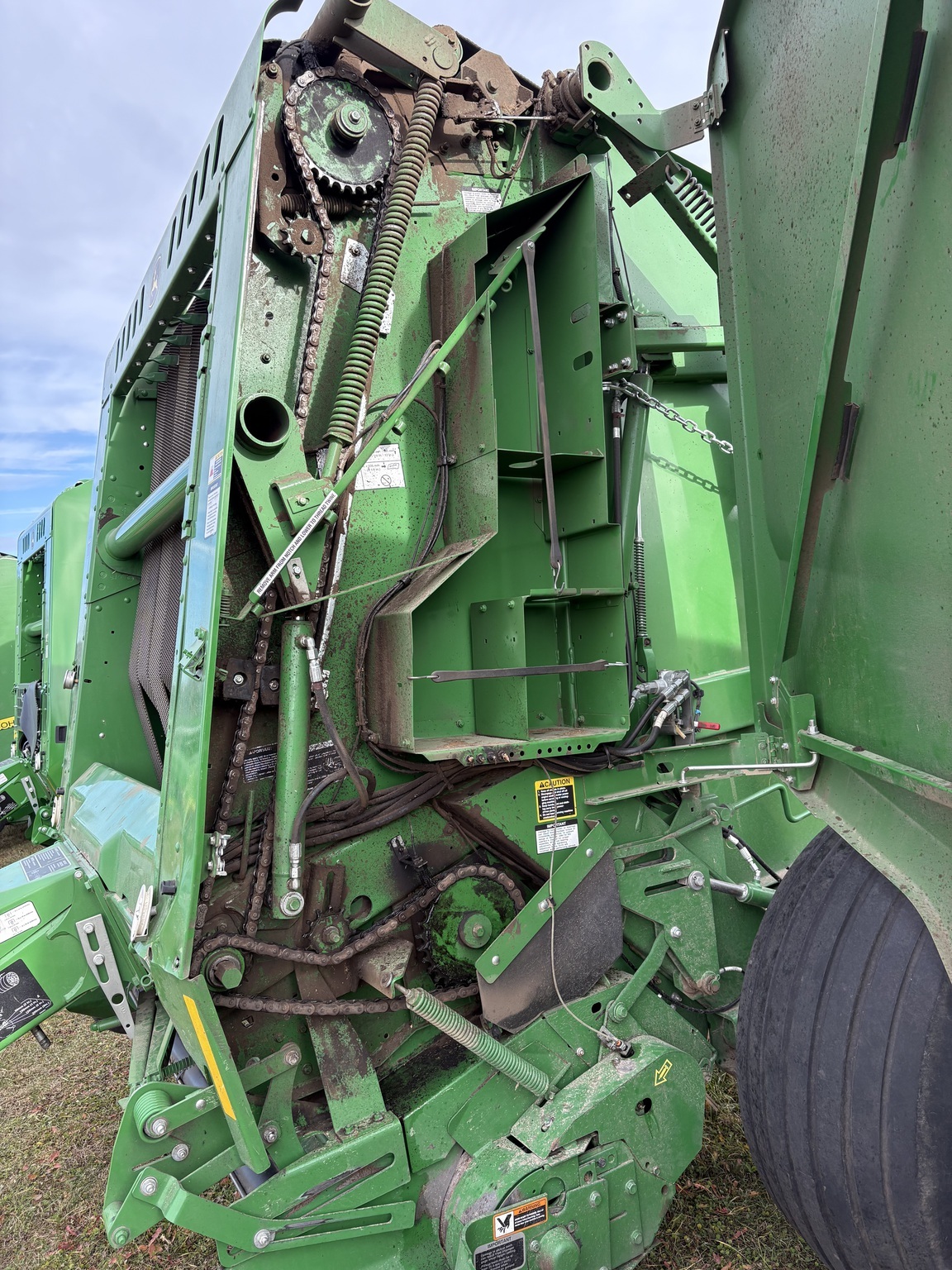2022 John Deere 560R Round Baler