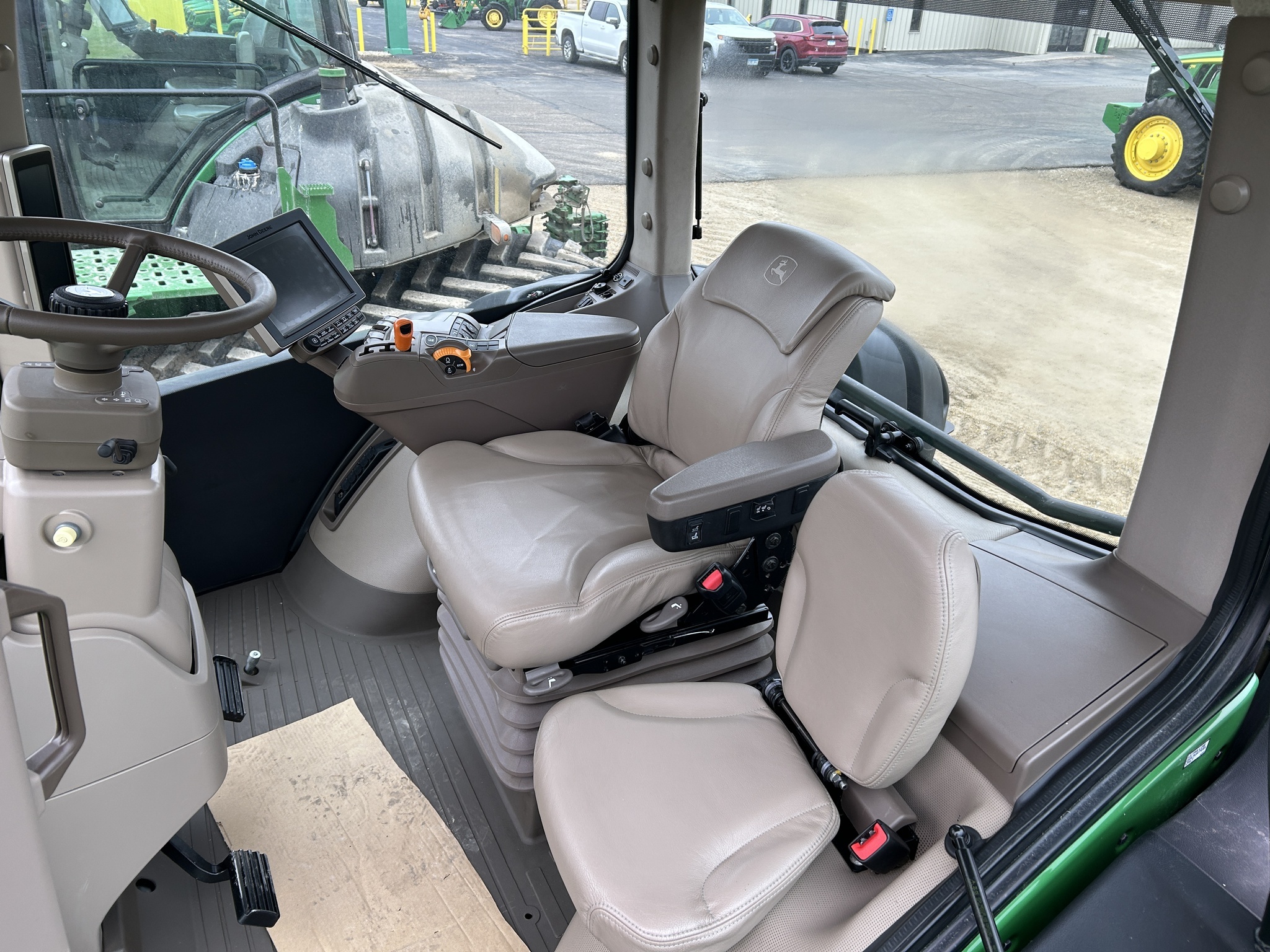 2015 John Deere 9570RT Tractor