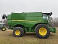 2019 John Deere S790 Combine