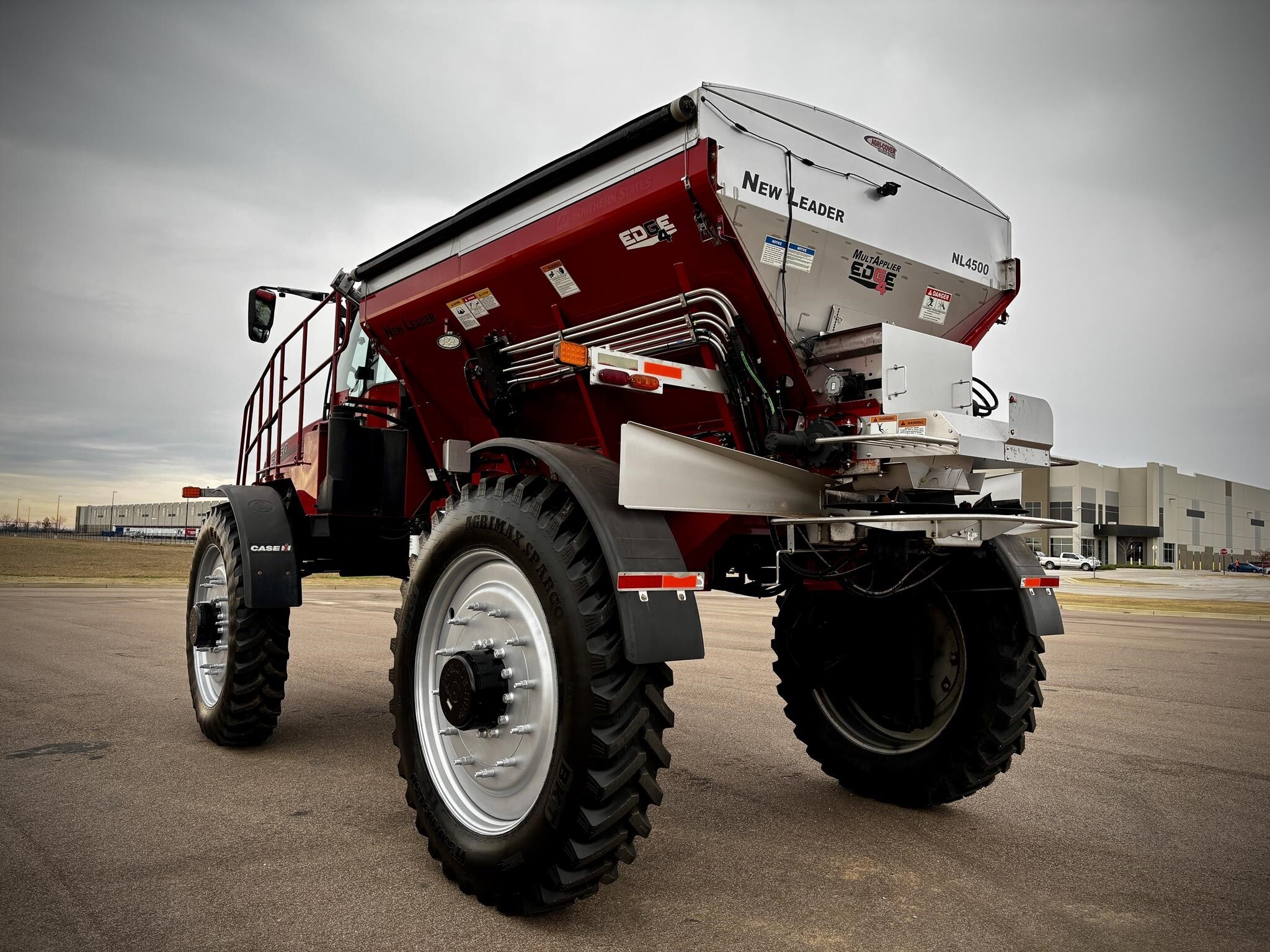 2018 Case IH TRIDENT 5550 Self-Propelled Sprayer