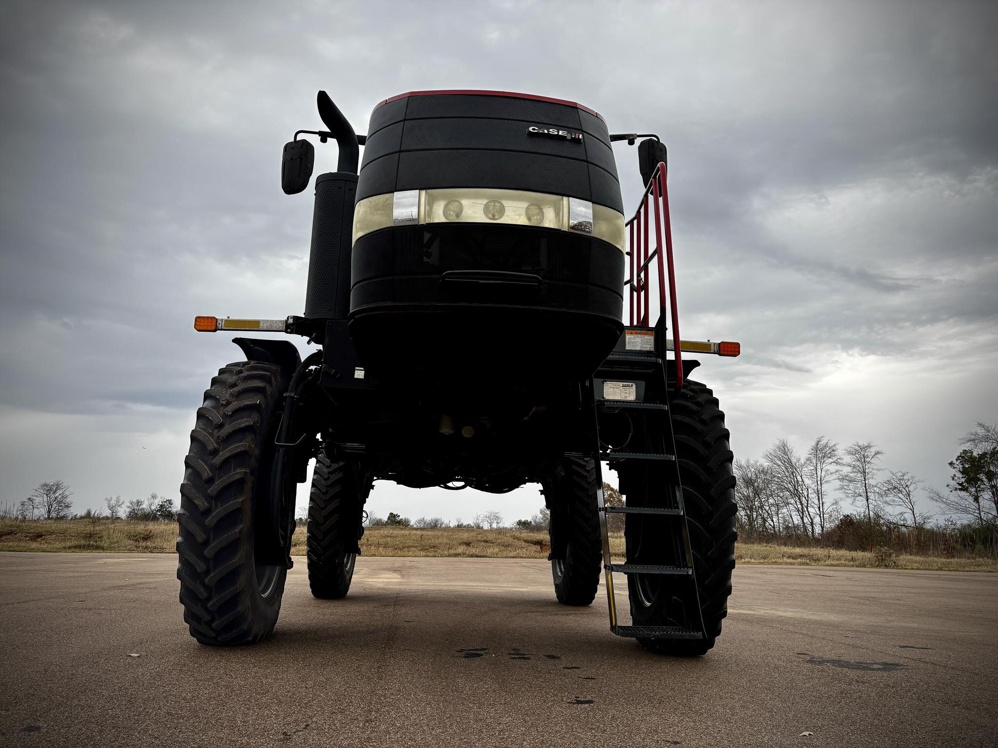 2018 Case IH TRIDENT 5550 Self-Propelled Sprayer