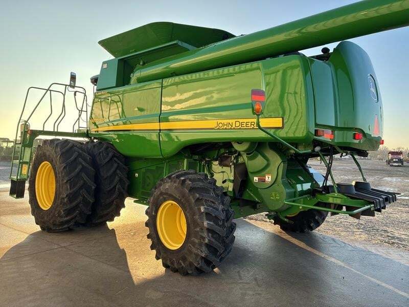 2008 John Deere 9870 STS Combine