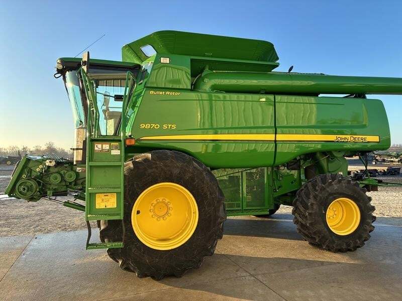 2008 John Deere 9870 STS Combine