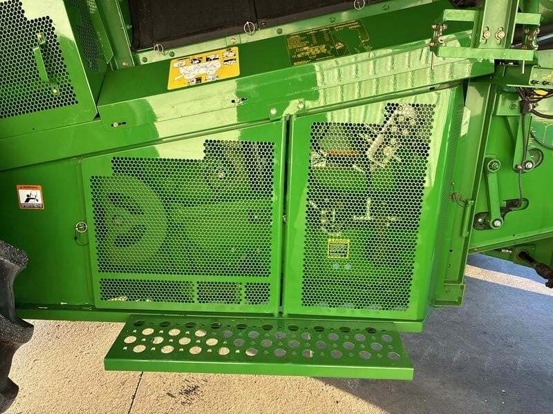 2008 John Deere 9870 STS Combine
