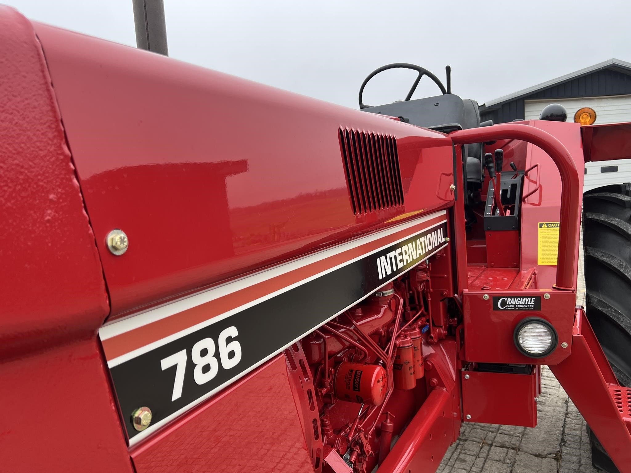 1981 International 786 Tractor