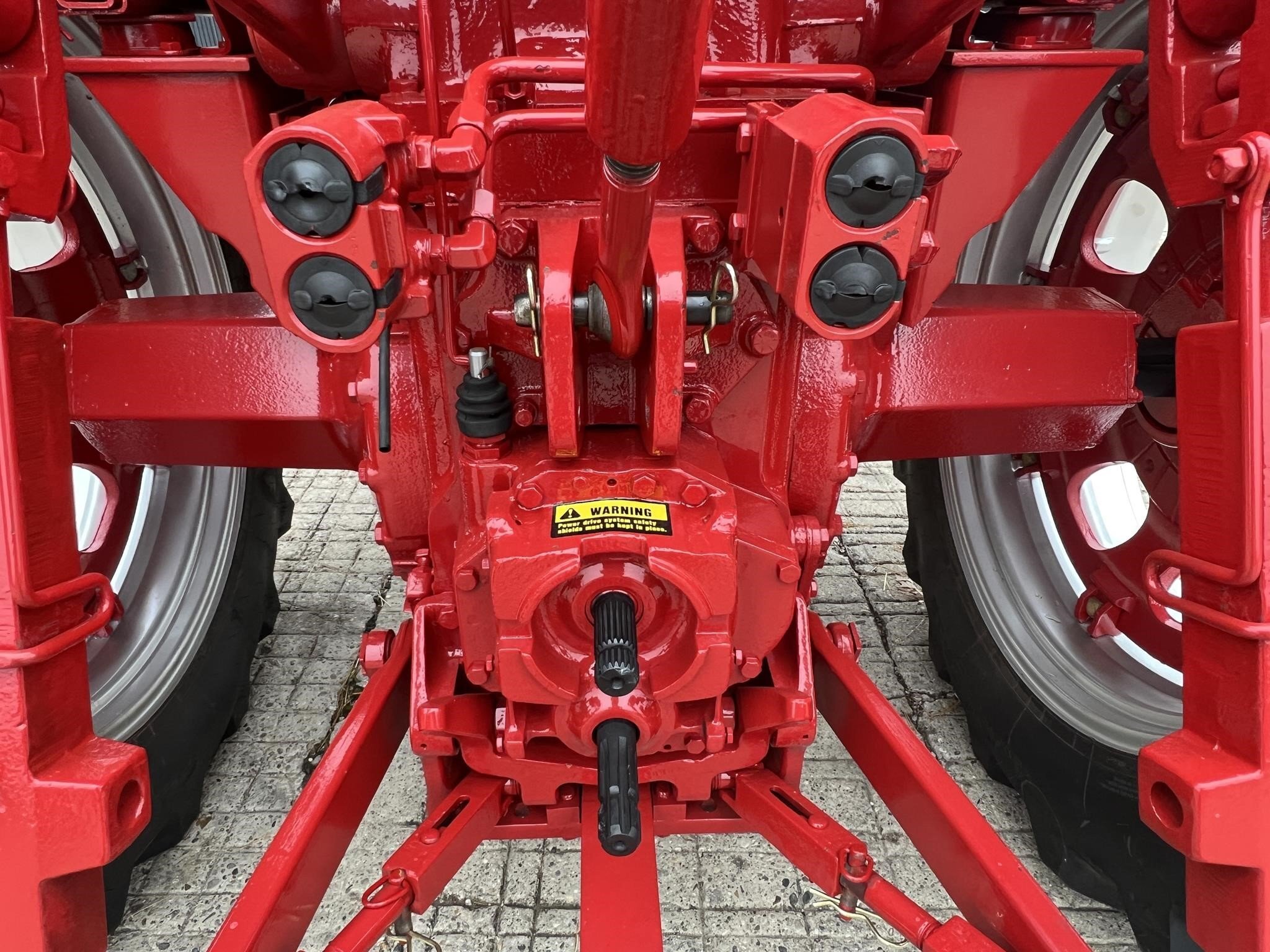 1981 International 786 Tractor