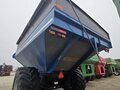 2020 Kinze 1051 Grain Cart