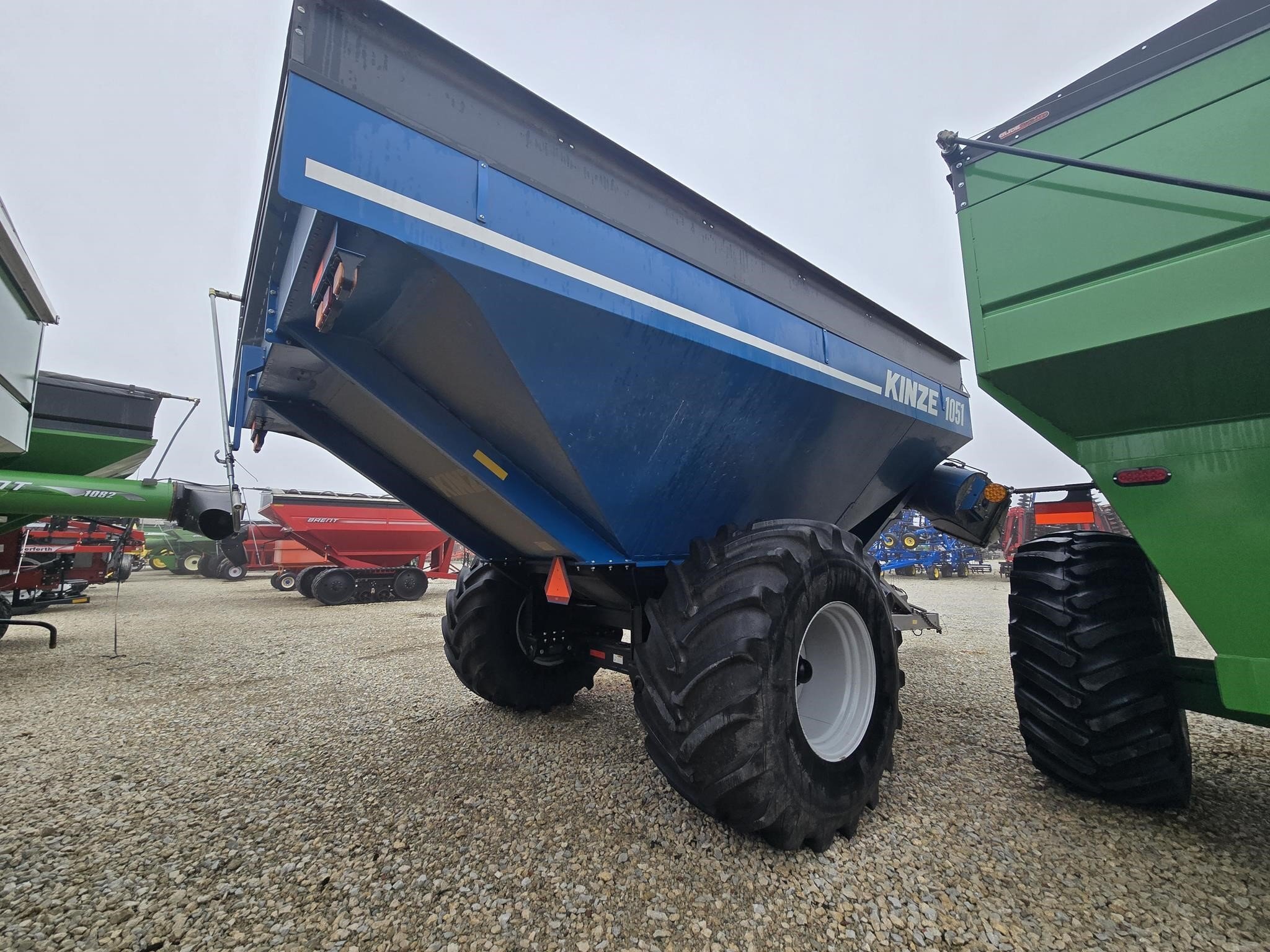 2020 Kinze 1051 Grain Cart