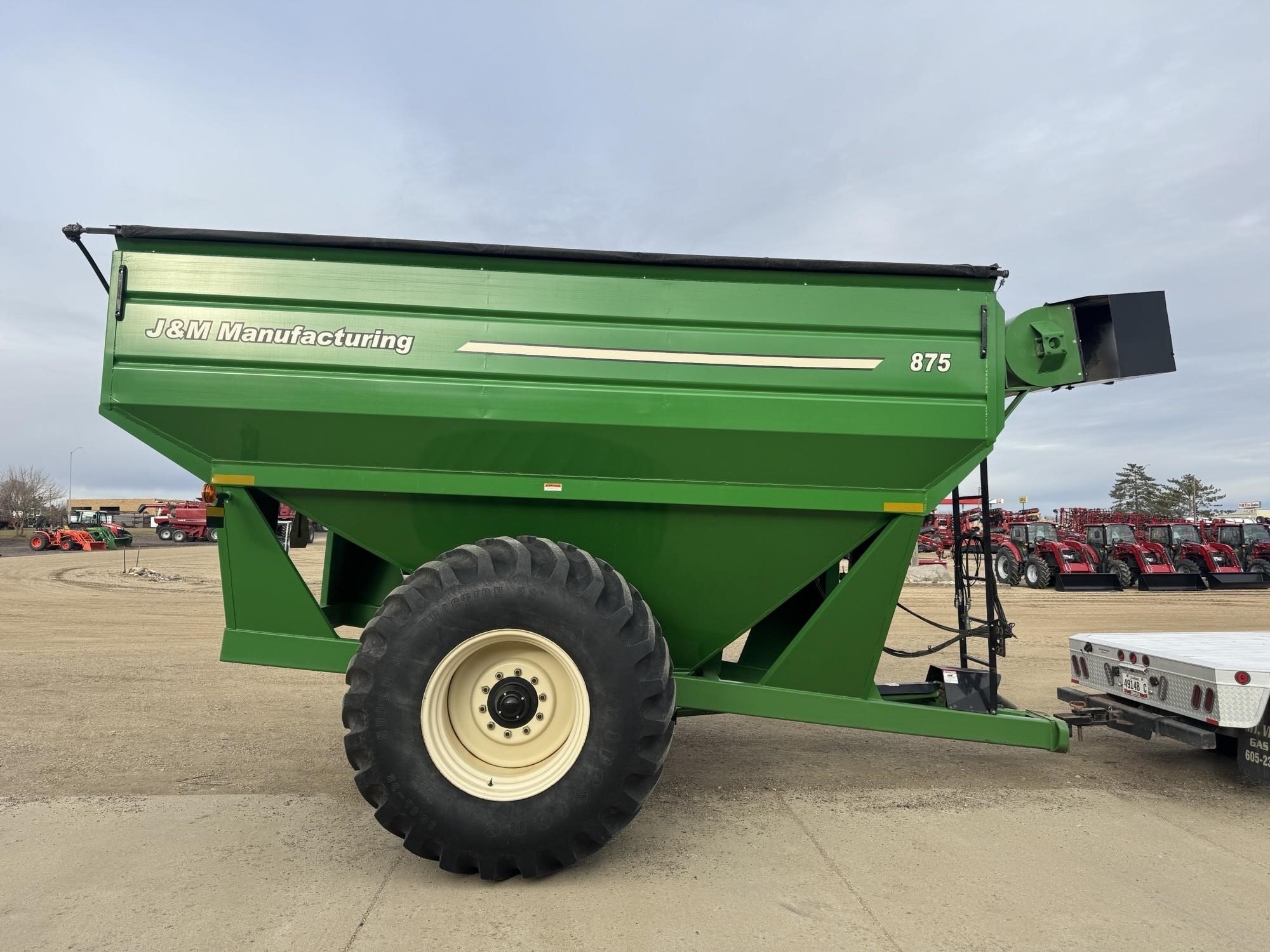 2012 J&M 875-18 Grain Cart
