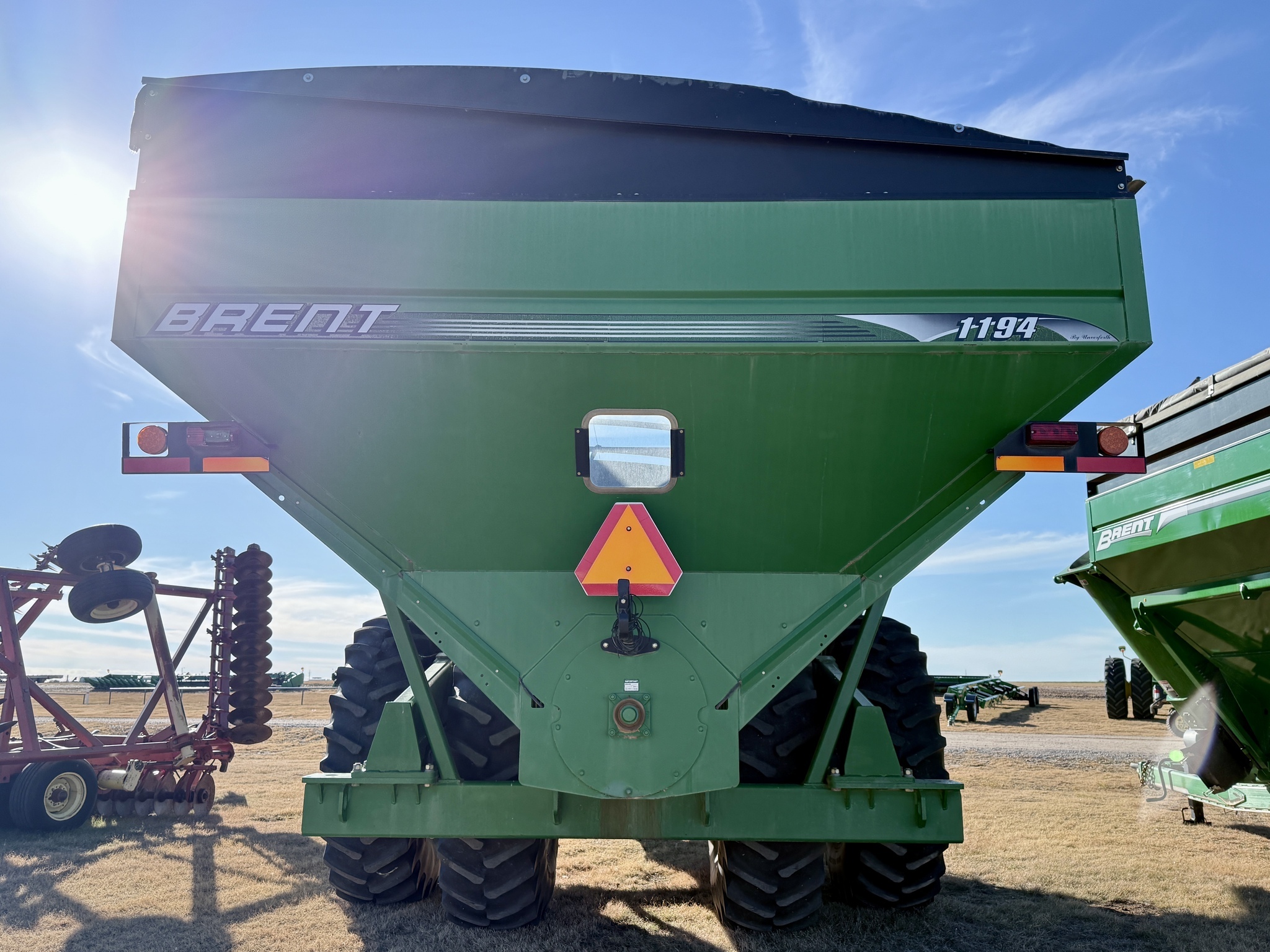 2011 Brent 1194 Grain Cart