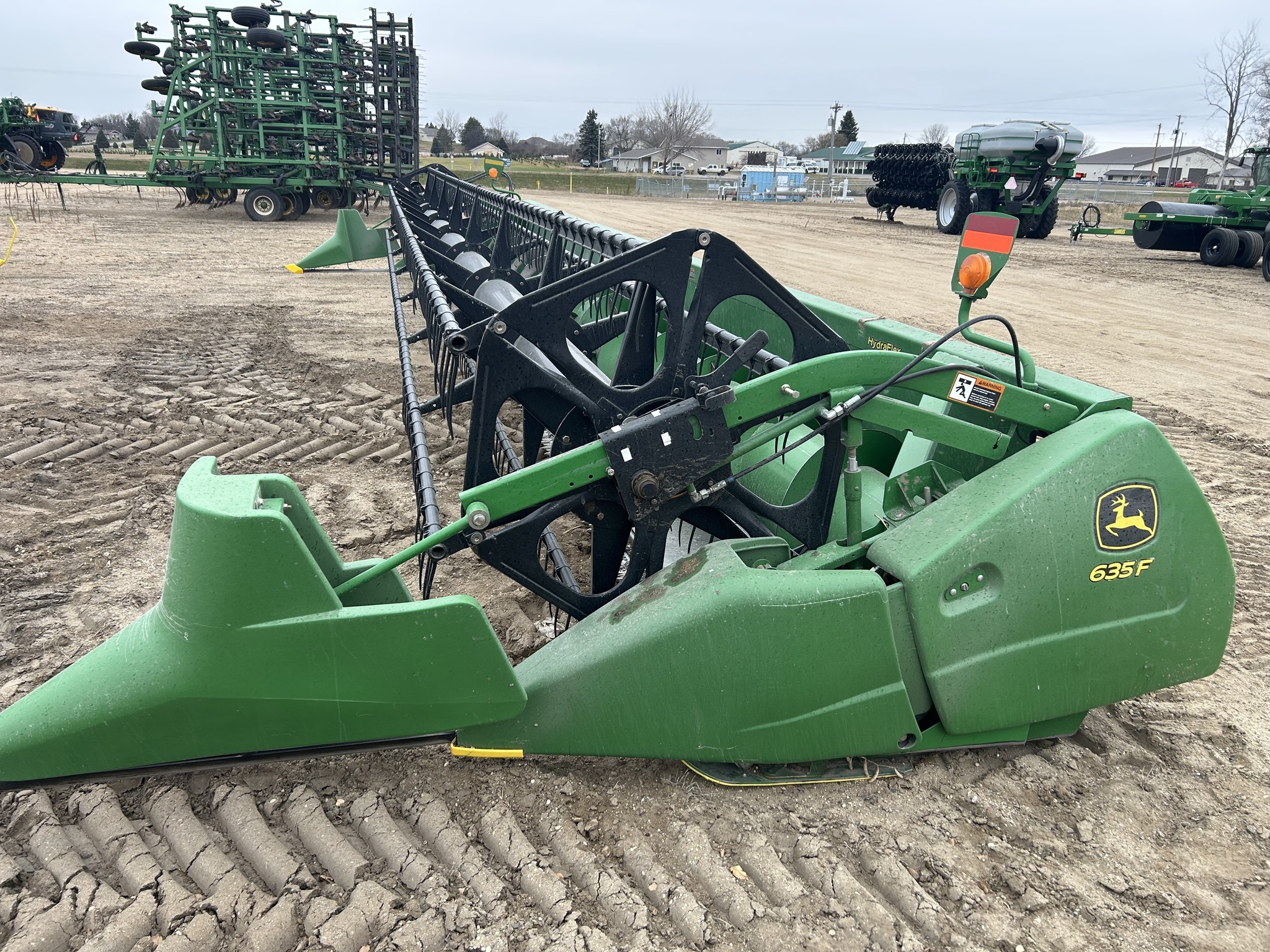 2009 John Deere 635F Platform