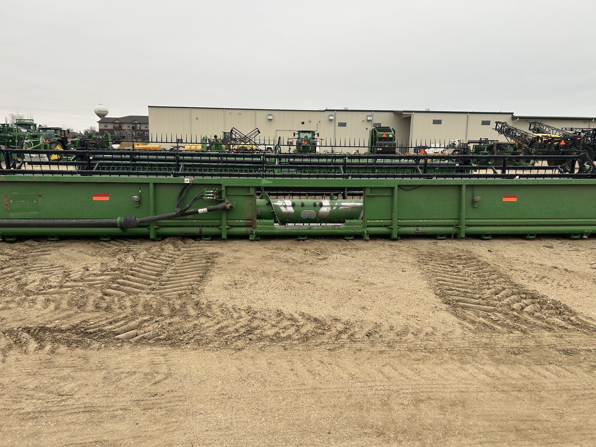 2009 John Deere 635F Platform
