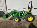 2017 John Deere 3032E Tractor