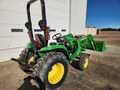2017 John Deere 3032E Tractor