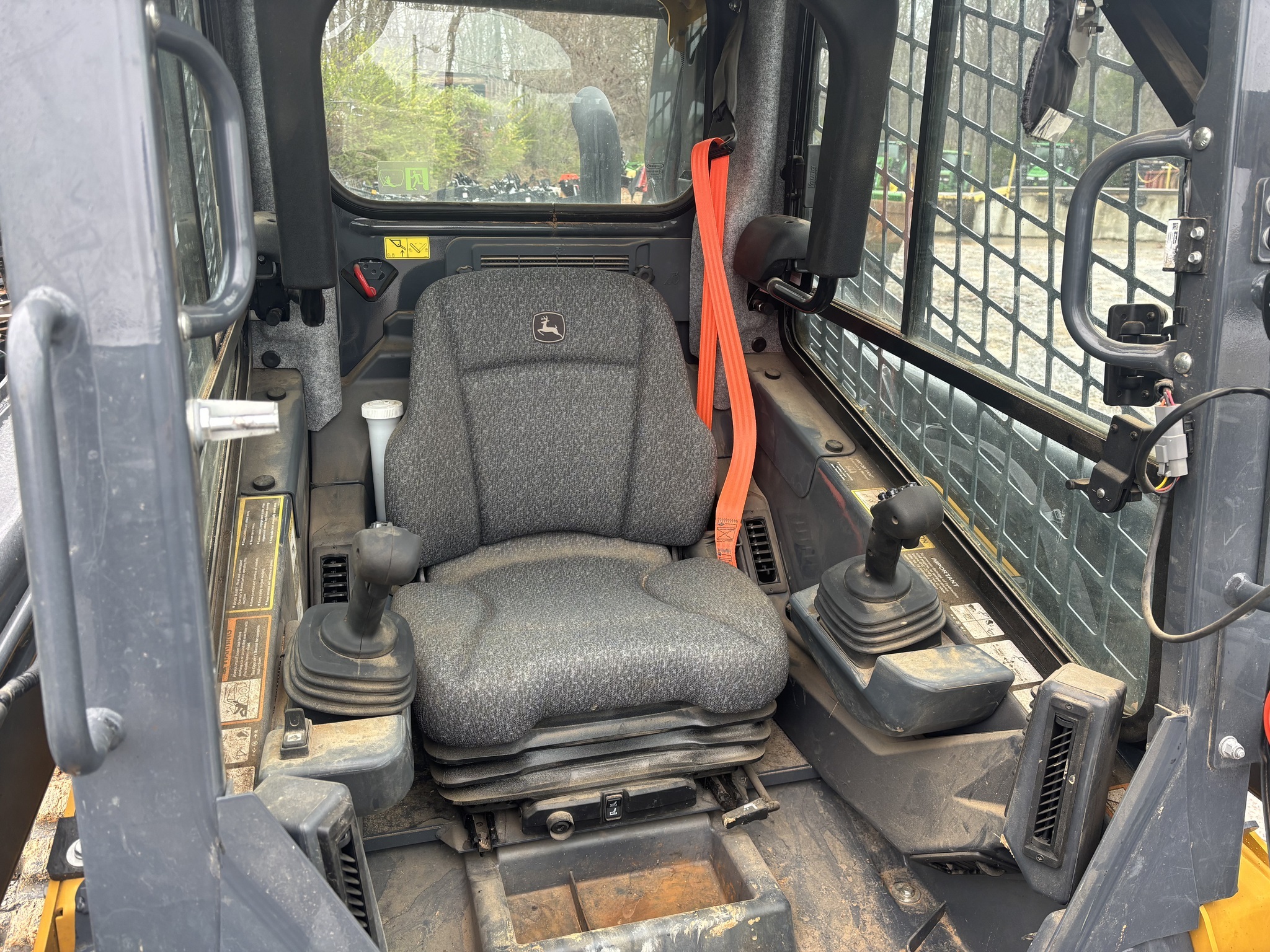 2024 Deere 325G Skid Steer