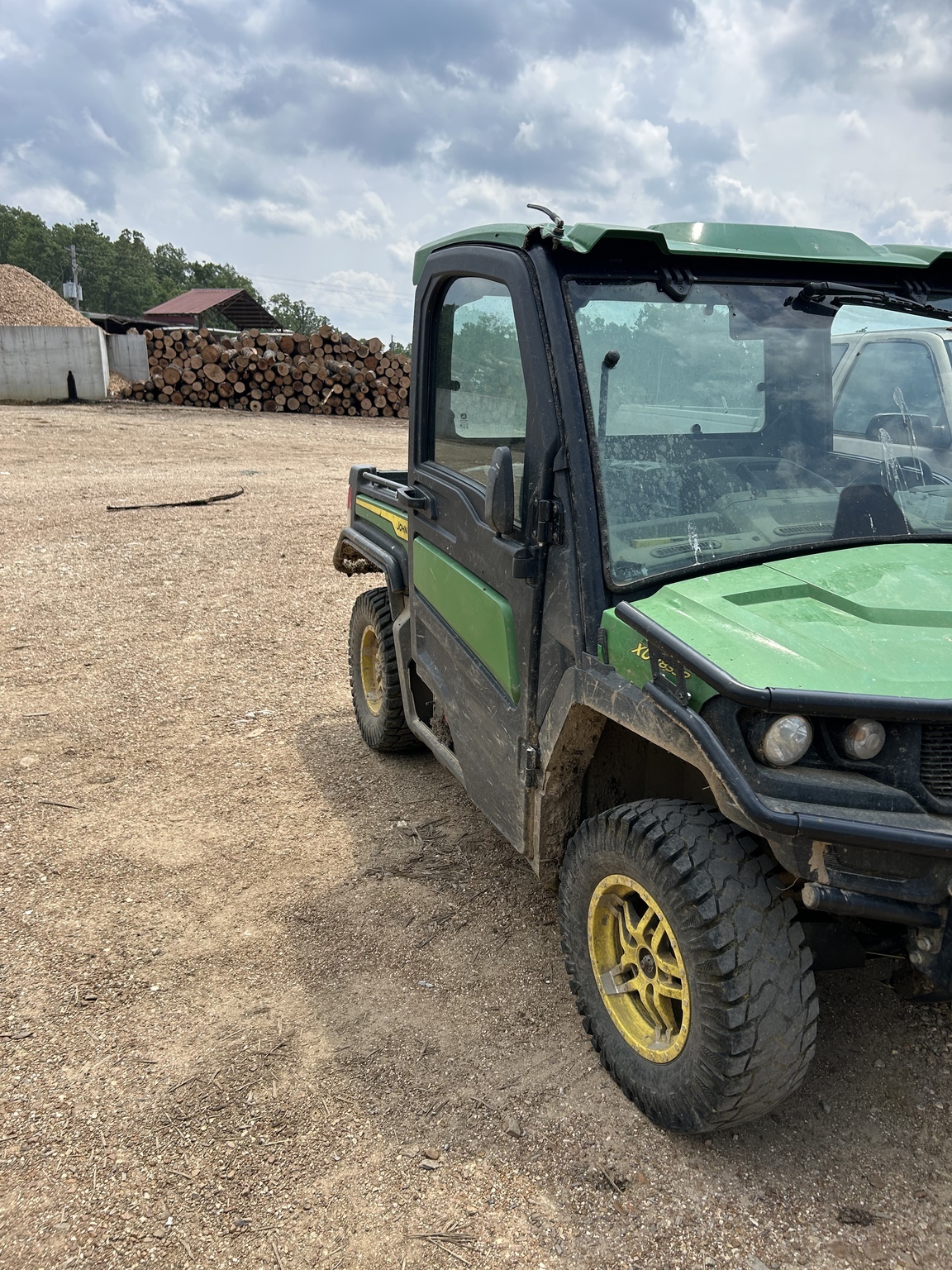 2022 John Deere XUV835R ATVs and Utility Vehicle
