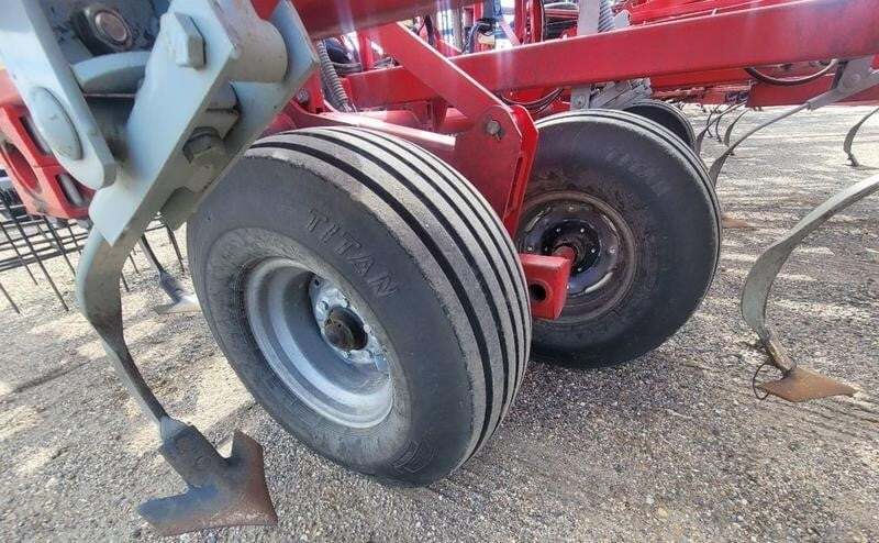 2014 Wil-Rich Quad X-2 Field Cultivator