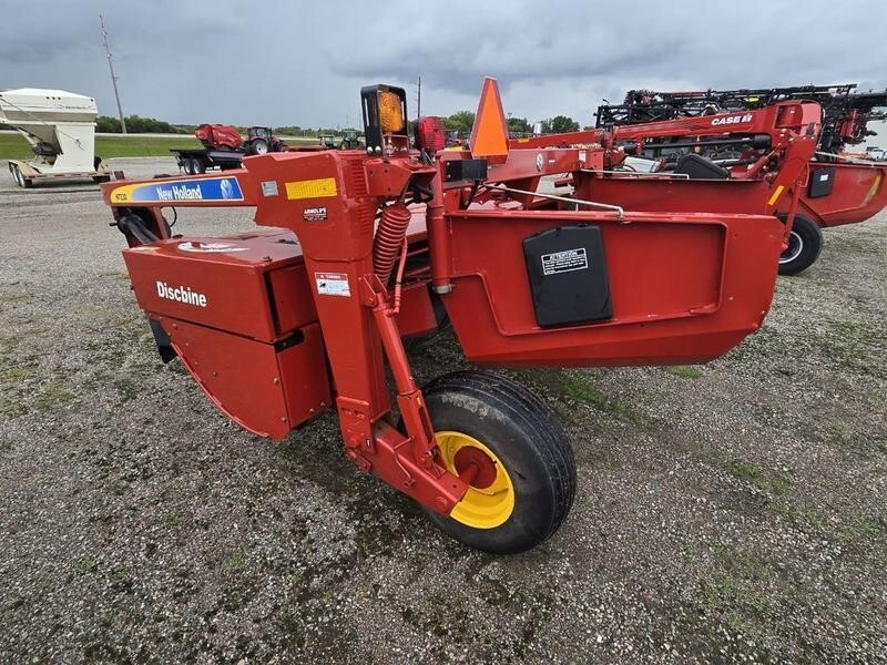 2008 New Holland H7230 Mower Conditioner