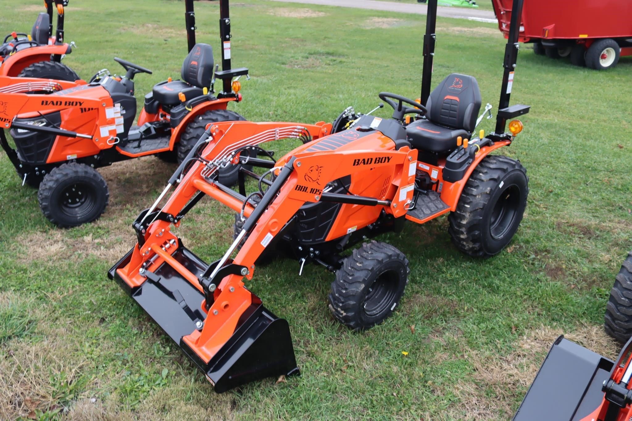 2026 Bad Boy 1025H Tractor