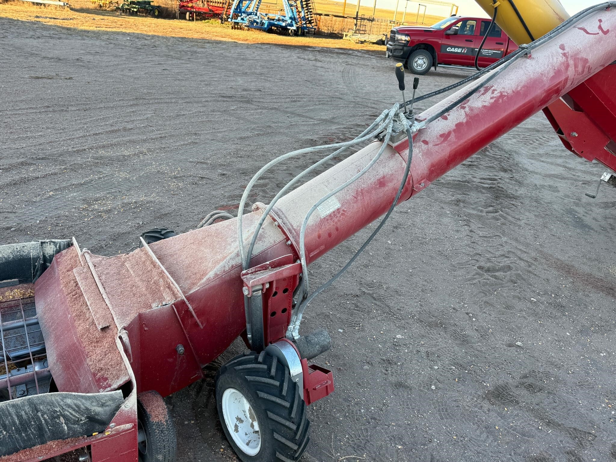 2020 Westfield MKX130-94 Augers and Conveyor