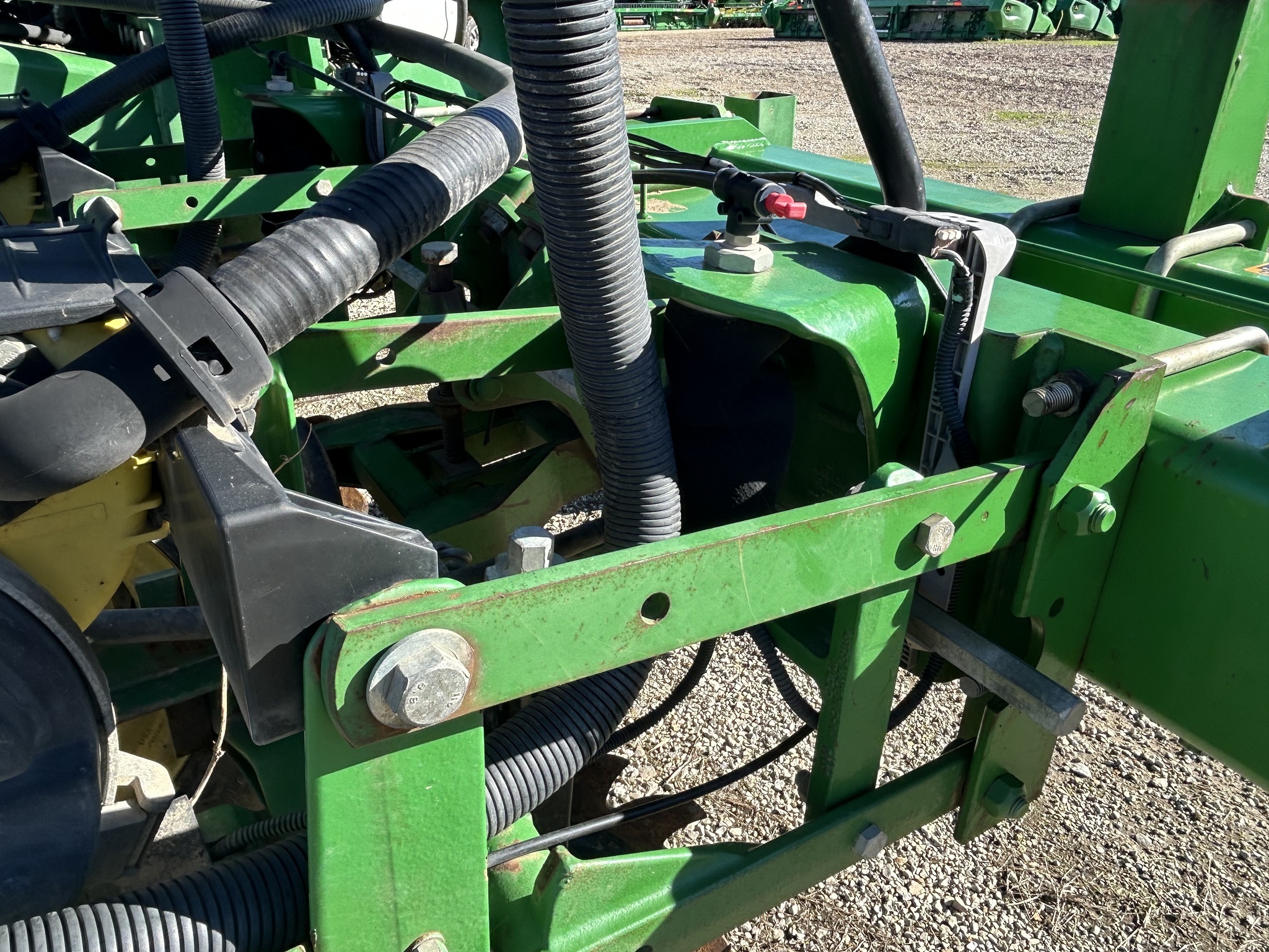 2011 John Deere DR18 Planter
