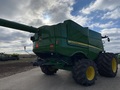 2017 John Deere S680 Combine