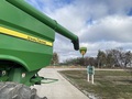 2017 John Deere S680 Combine