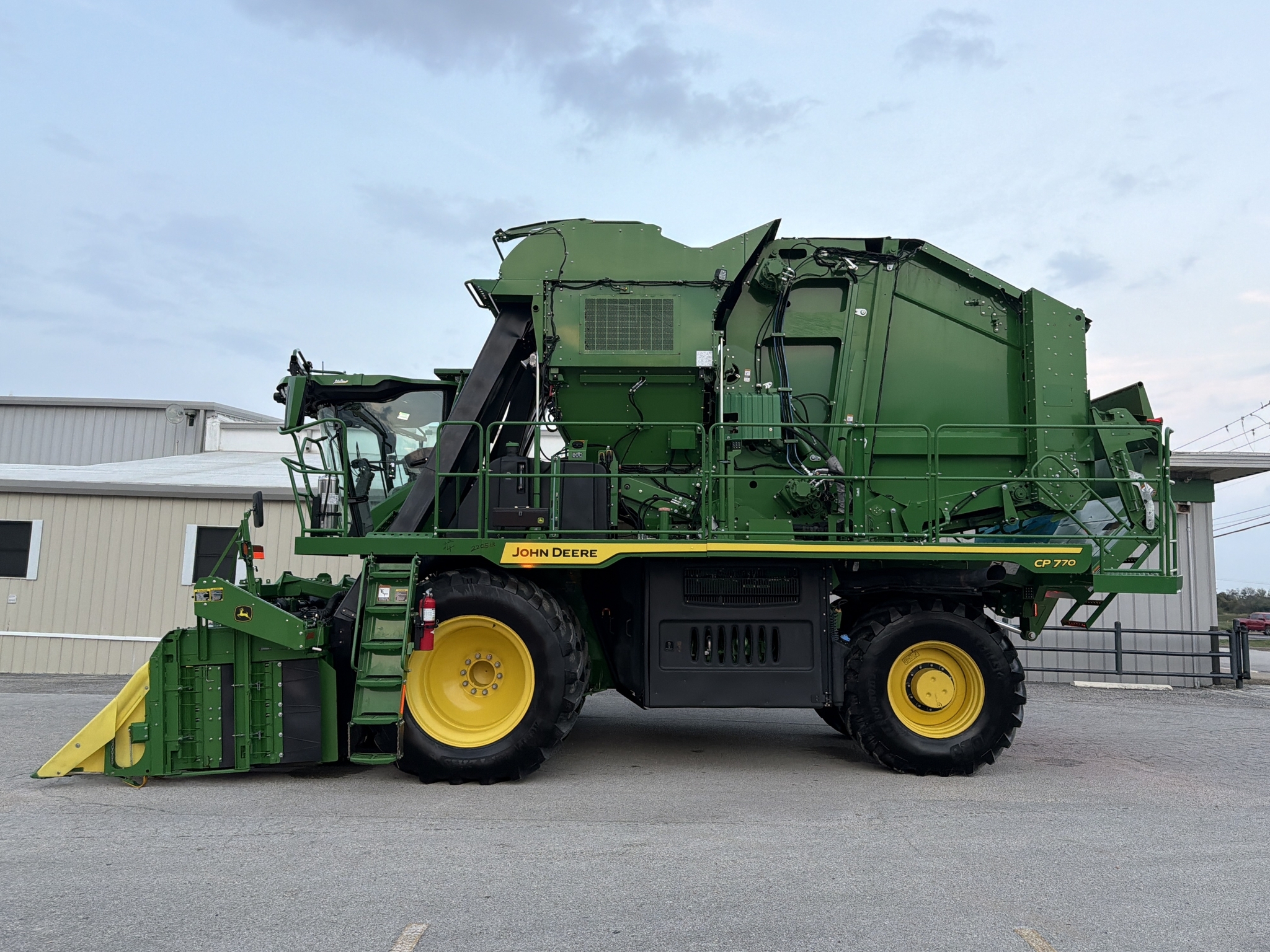 2022 John Deere CP770 Cotton Equipment