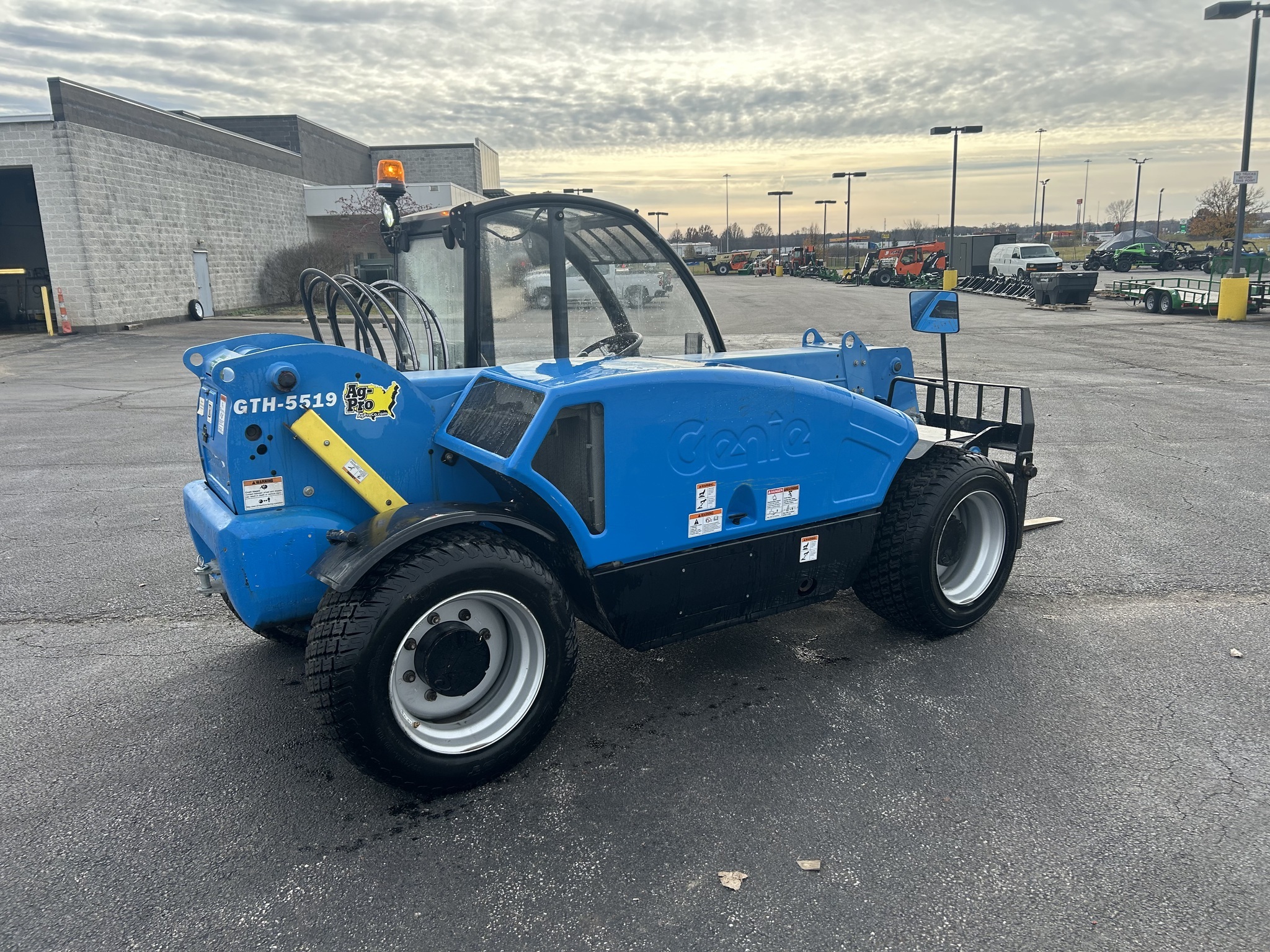 2018 Genie GTH5519 Telehandler