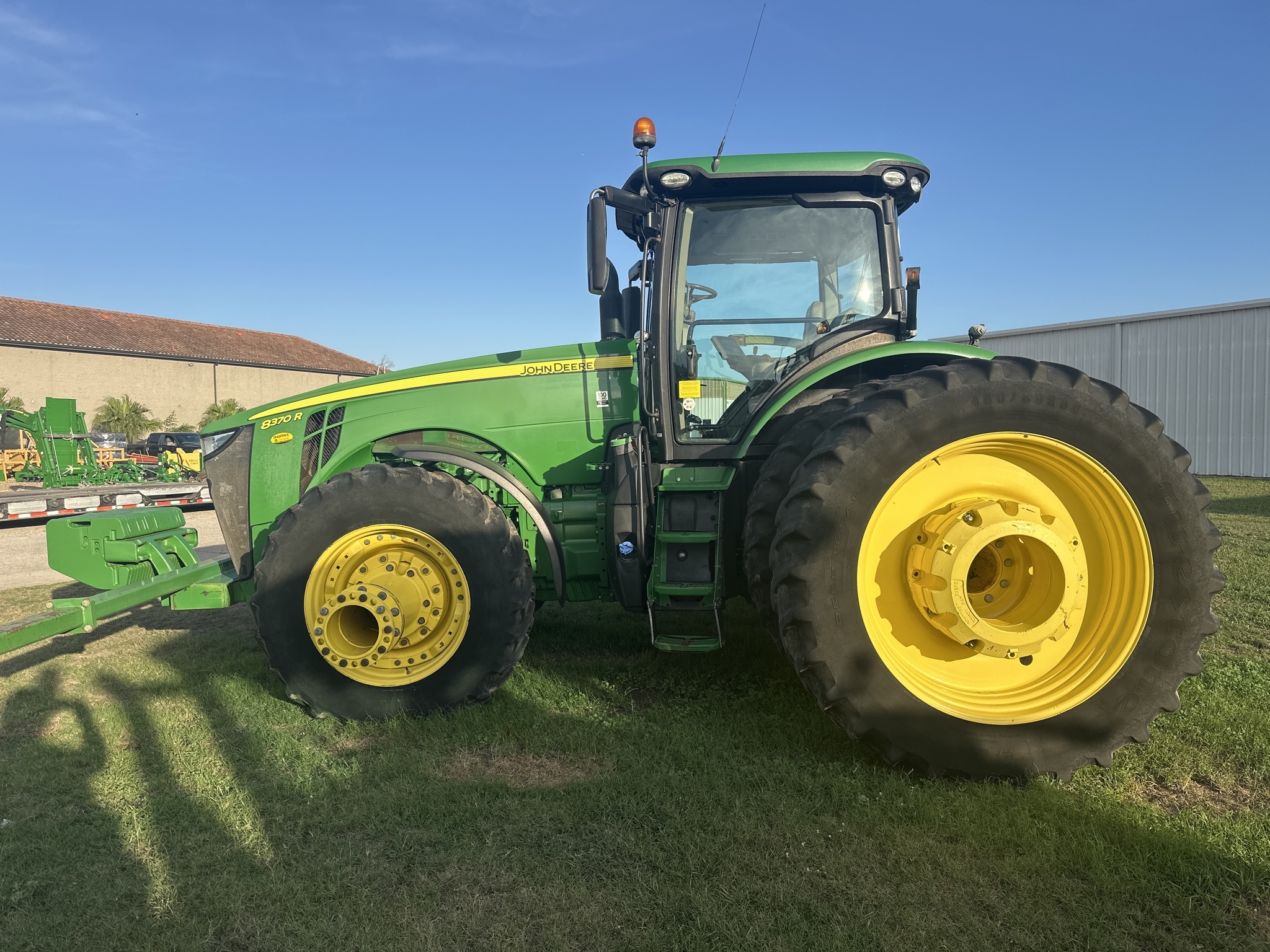 2018 John Deere 8370R Tractor