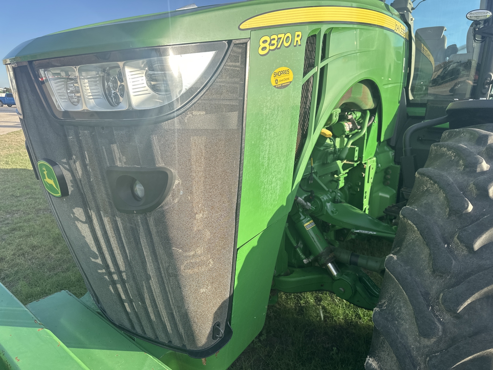 2018 John Deere 8370R Tractor
