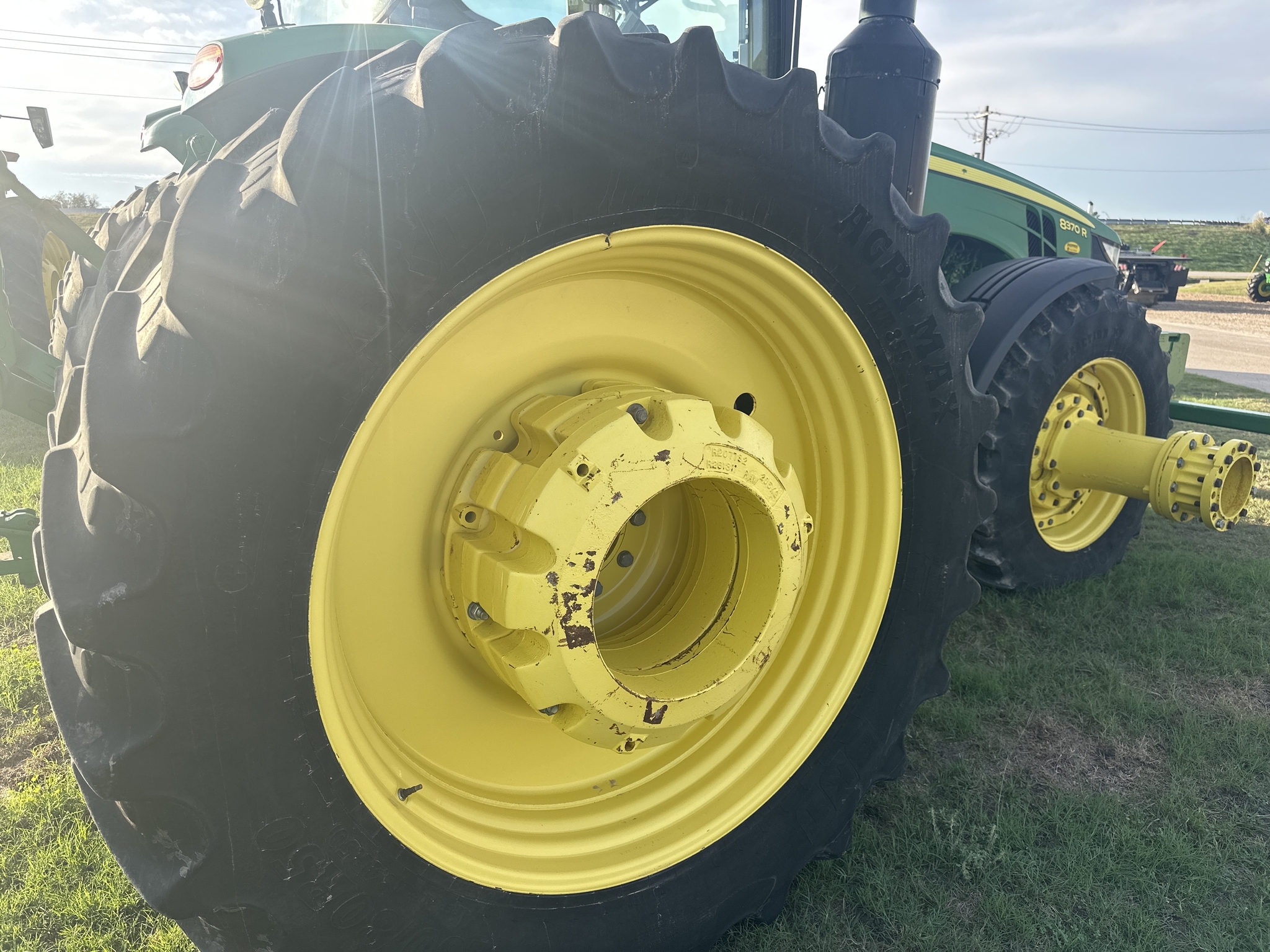 2018 John Deere 8370R Tractor