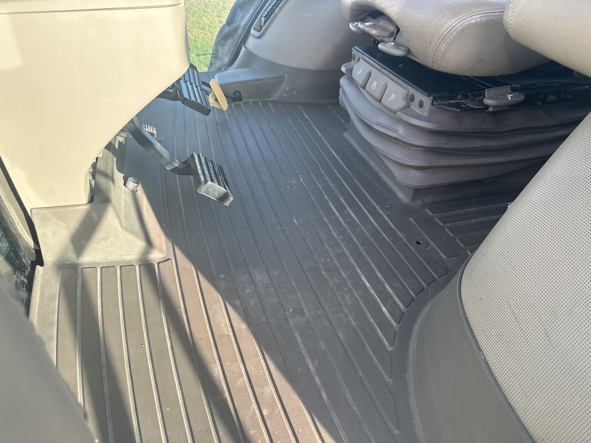 2018 John Deere 8370R Tractor