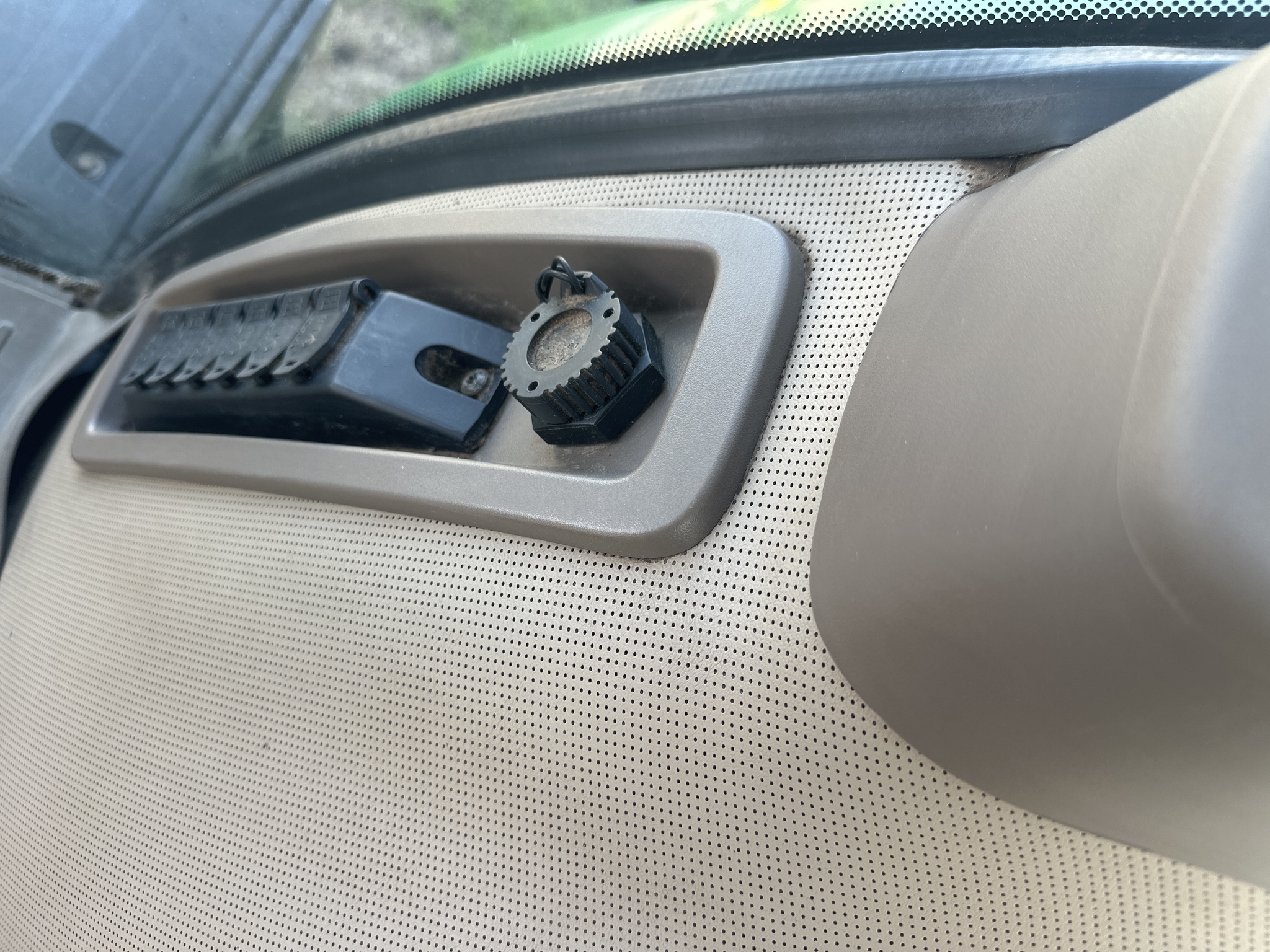 2018 John Deere 8370R Tractor