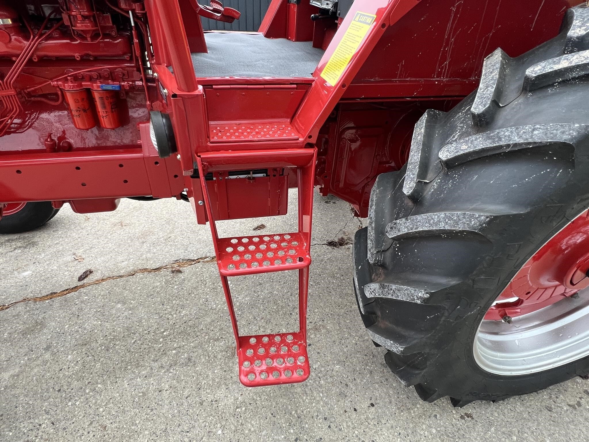 1981 International 786 Tractor