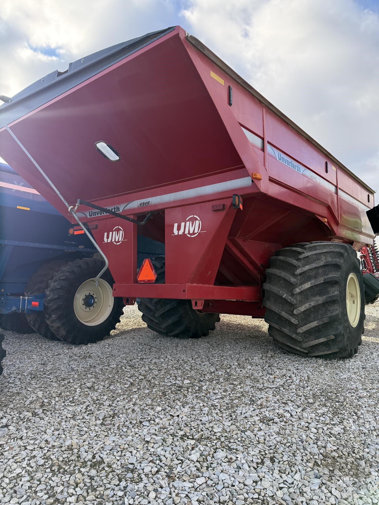2012 Unverferth 1315 Grain Cart