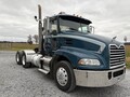 2018 Mack PINNACLE CXU613 Semi Trucks/Trailer