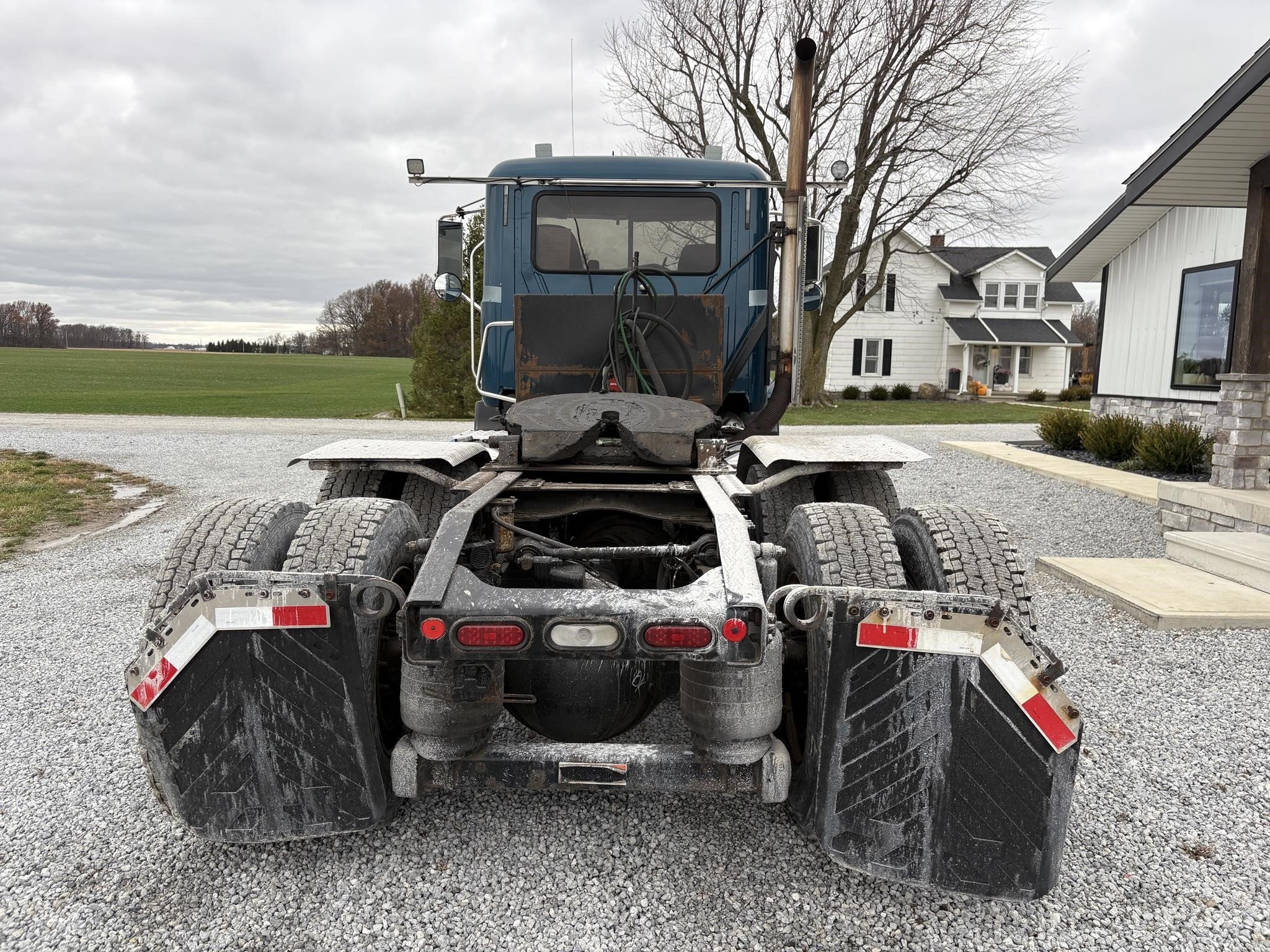 2018 Mack PINNACLE CXU613 Semi Trucks/Trailer