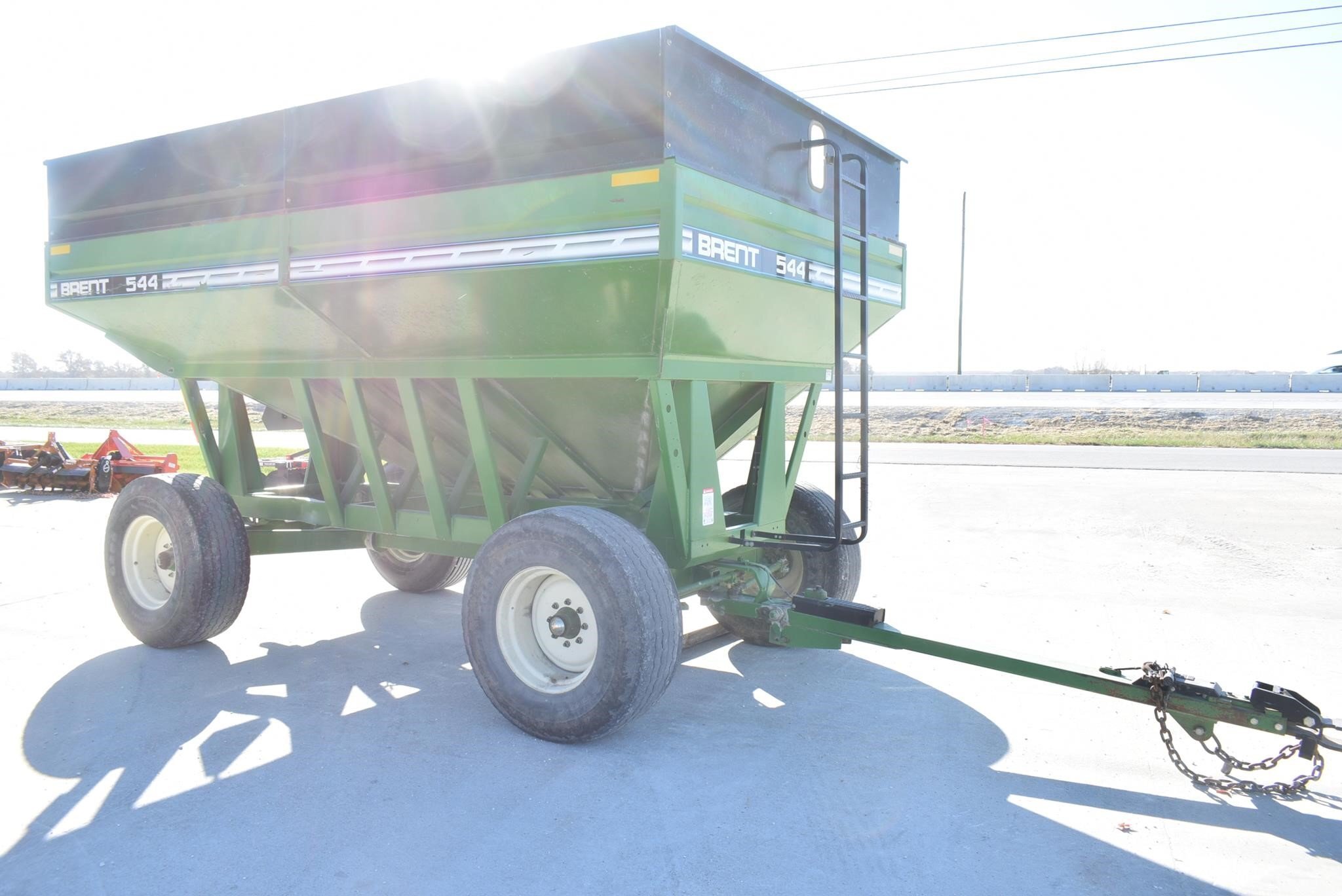  Brent 544 Gravity Wagon