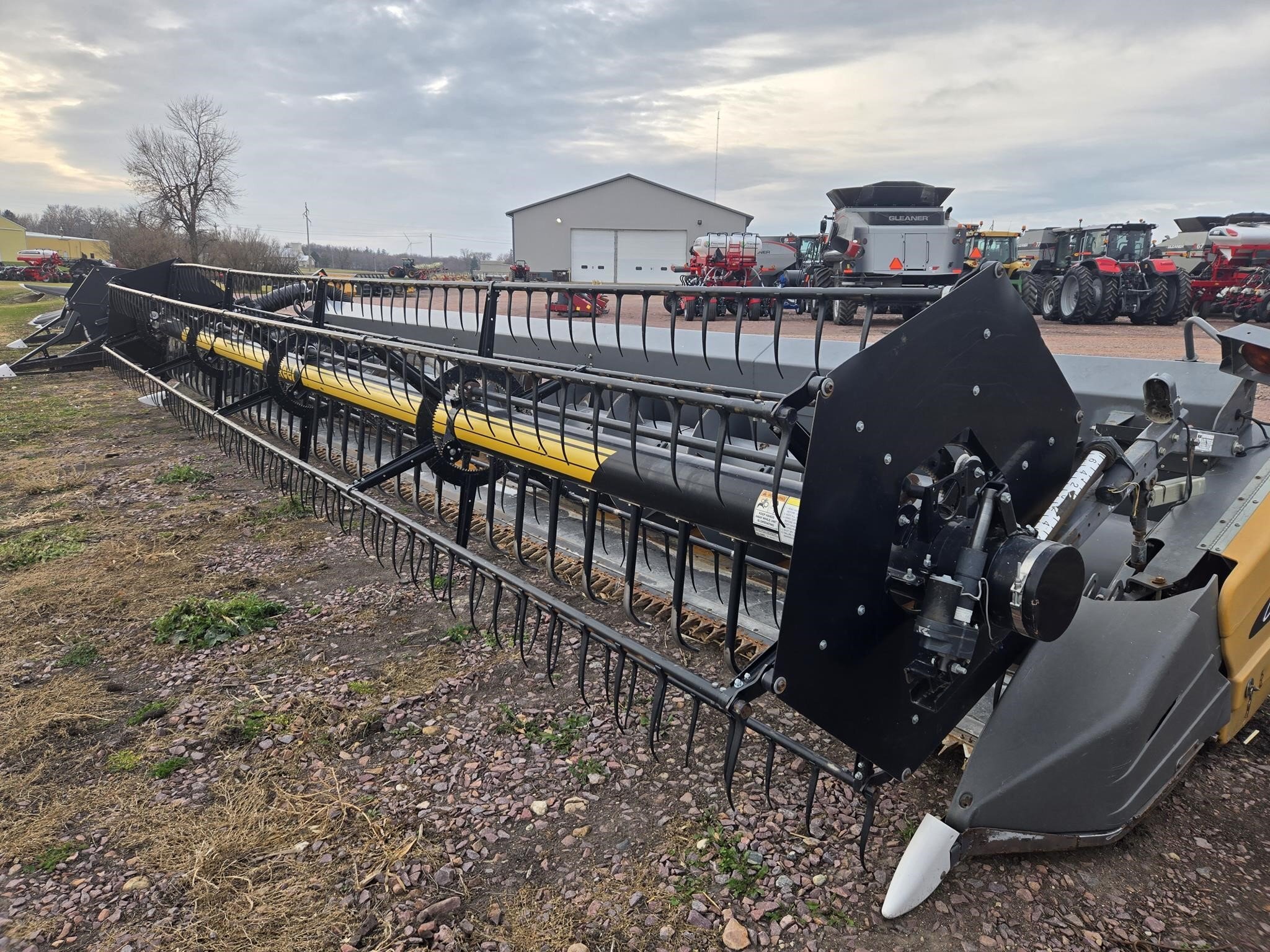 2007 Gleaner 8200 Platform