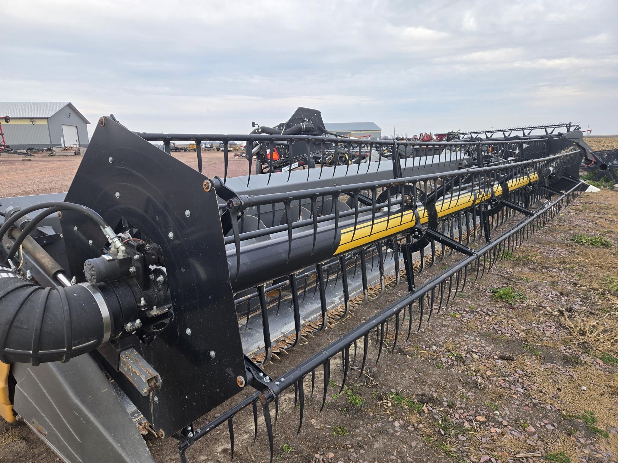 2007 Gleaner 8200 Platform