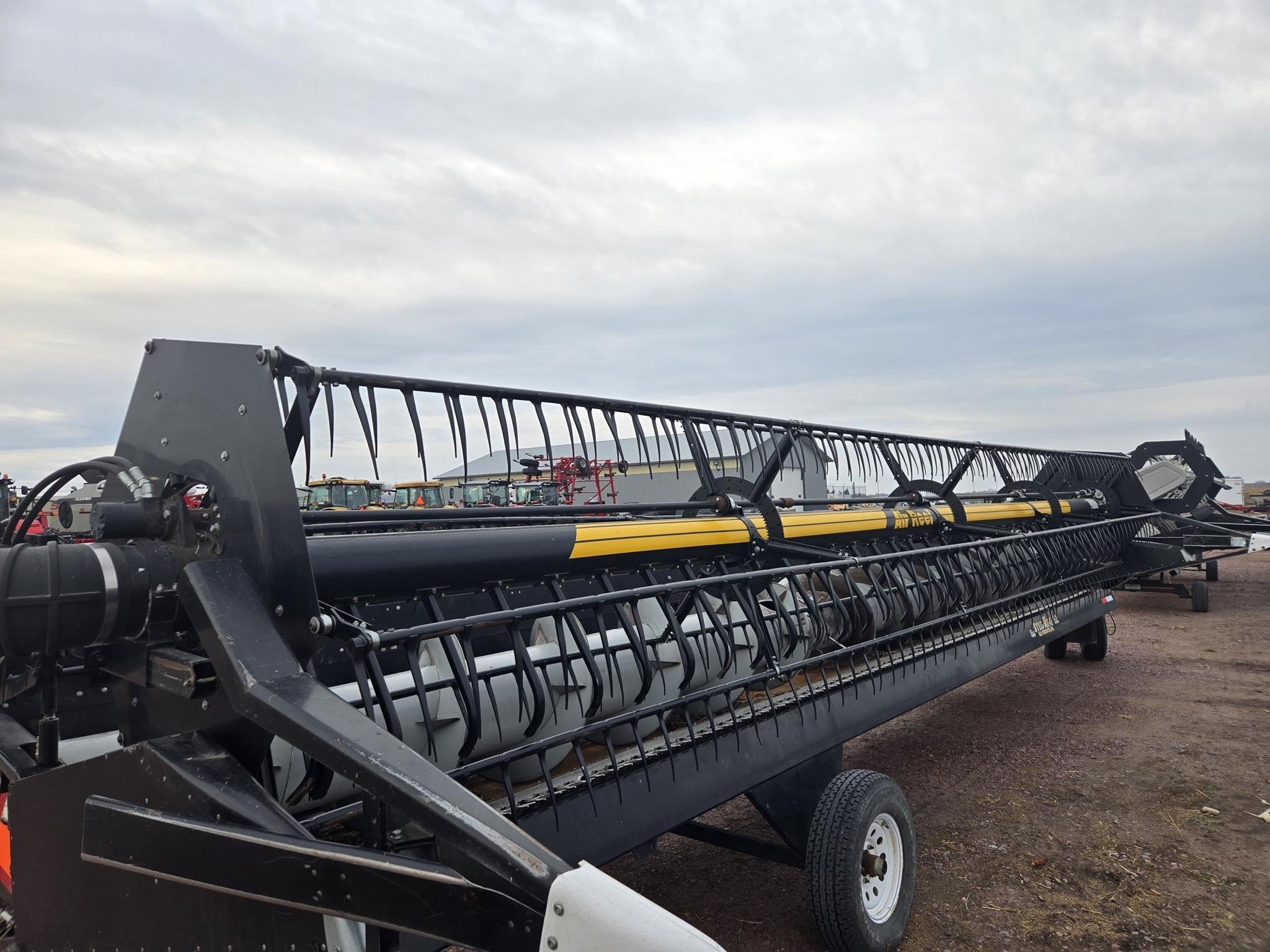2000 Gleaner 830 Platform